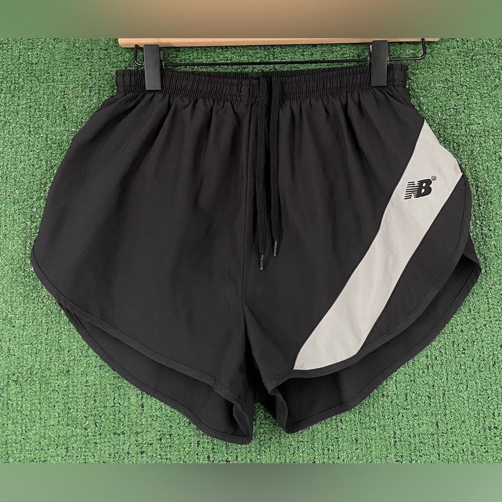 VTG 90’s New Balance Lined Sprinter Short Shorts Men’s Size Small